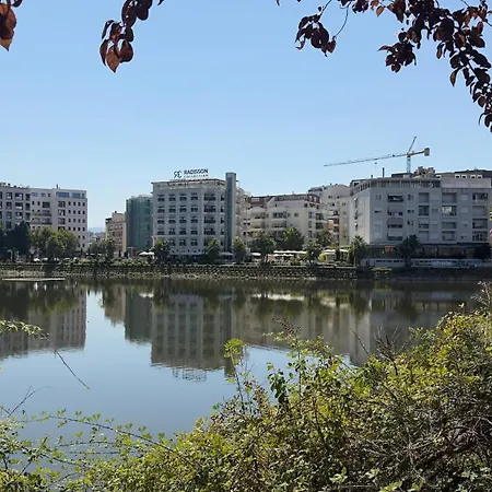 Apartment View 3 Bedroom Prime Location *
